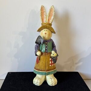 🐰 Vintage Colorful Garden Bunny Figurine with Hat and shovel (Resin)